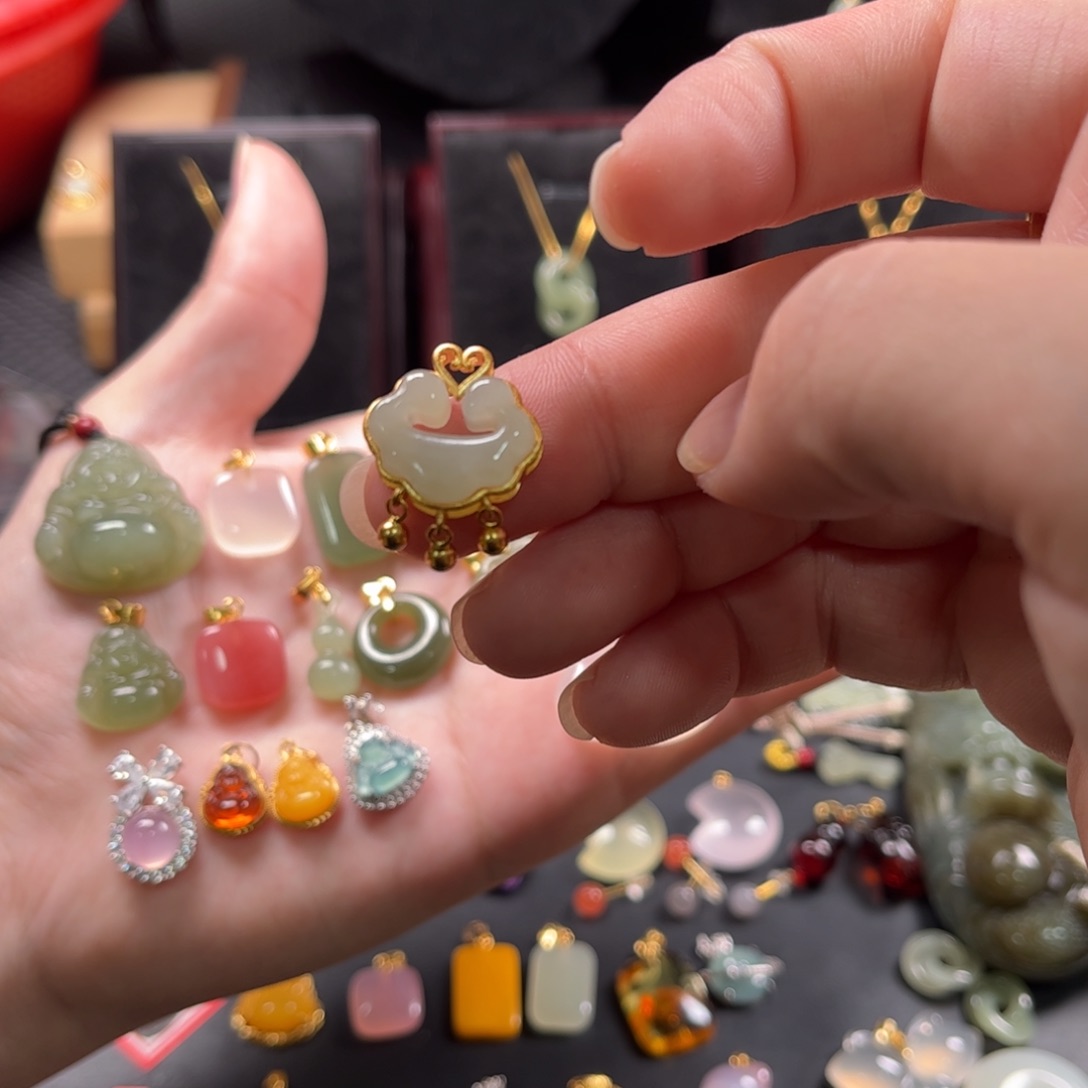 和田玉颈饰银S925镶嵌