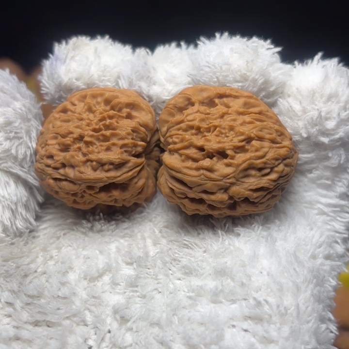 文玩核桃把件奶嘴凹底拉丝37.5尺11