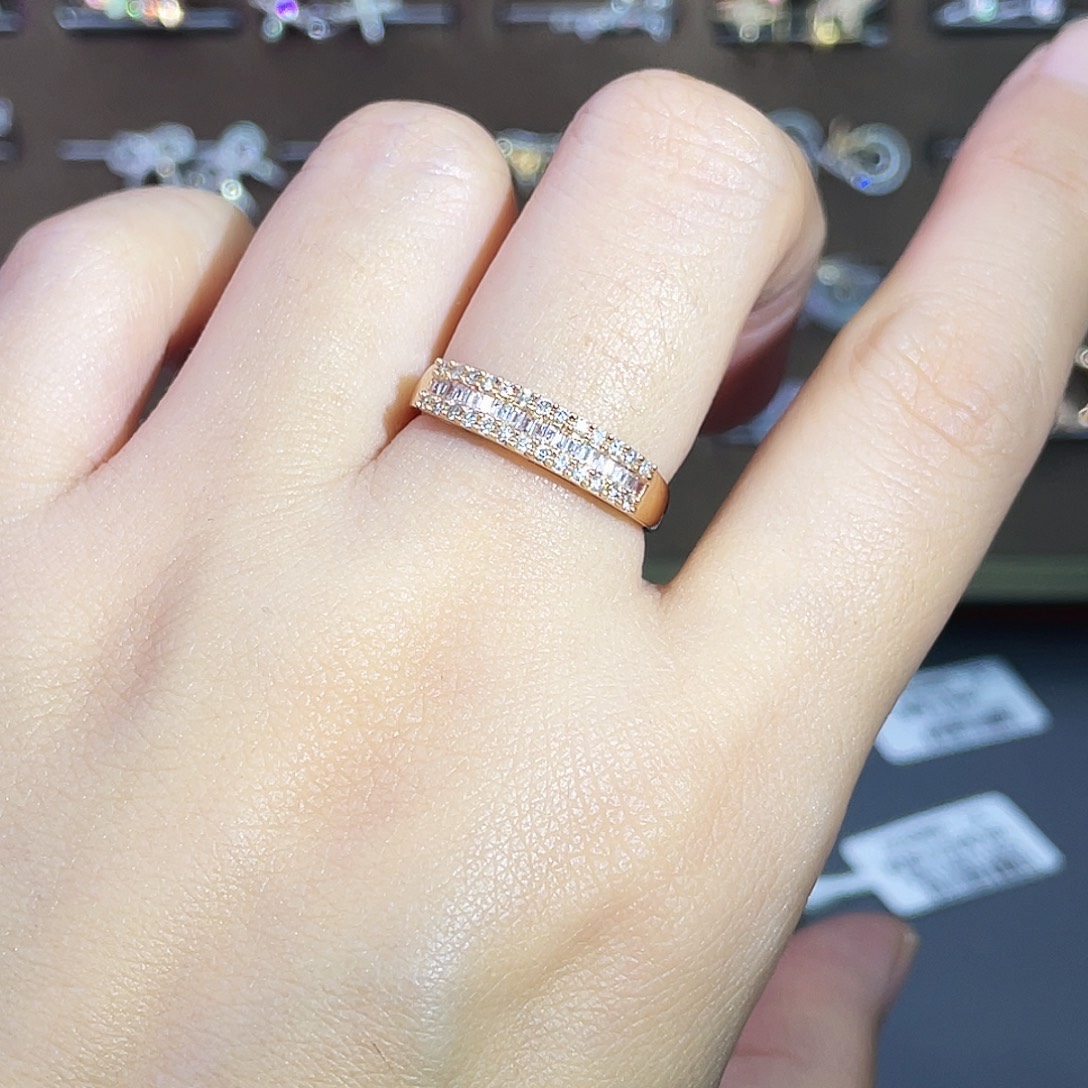 钻石戒指/指环18K金镶嵌