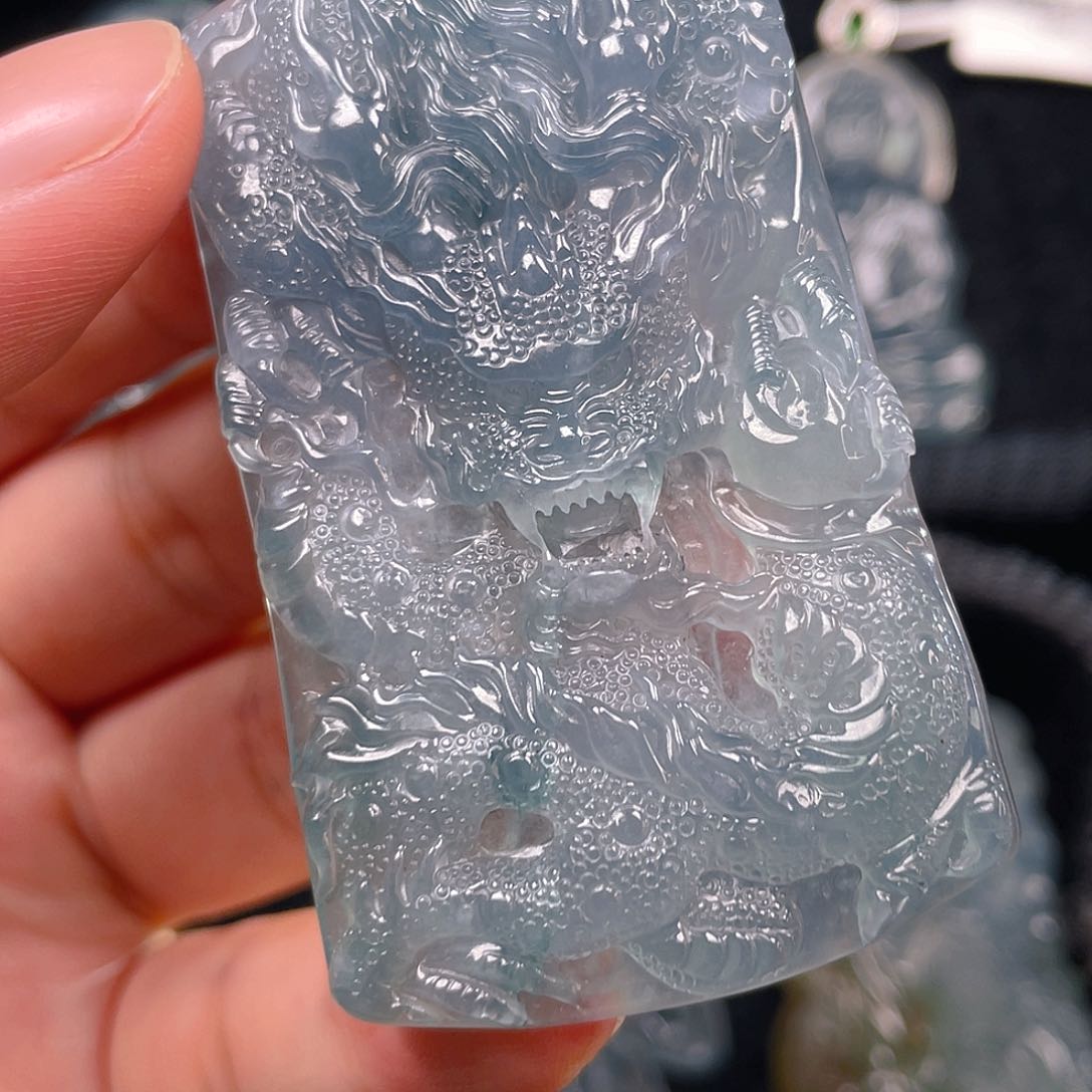 颈饰未镶嵌翡翠6，