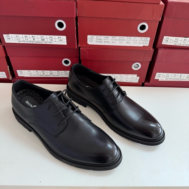 红冠系带31403商务休闲皮鞋男士皮鞋百搭时尚舒适黑色