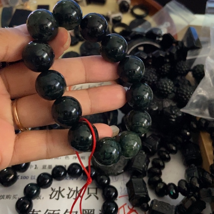 翡翠未镶嵌颈饰瑕疵16大漏