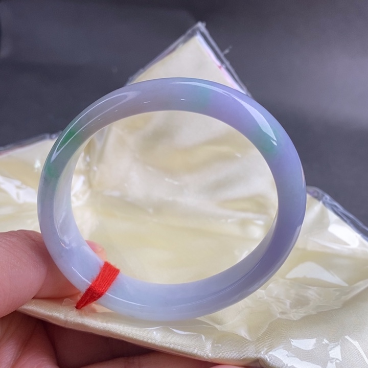翡翠手镯未镶嵌贵妃55圈