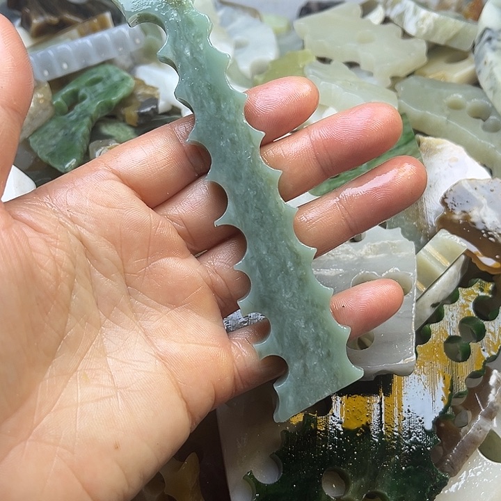 未镶嵌和田玉（糖玉）珠宝奇石