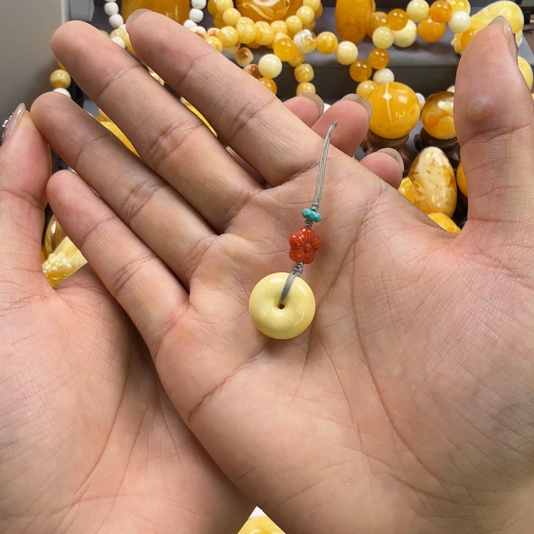 蜜蜡珠宝奇石未镶嵌