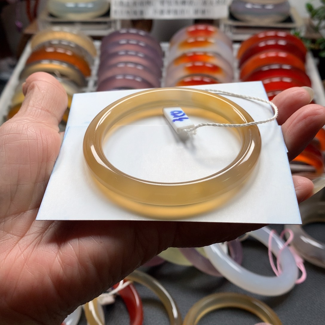 手镯玛瑙/玉髓未镶嵌