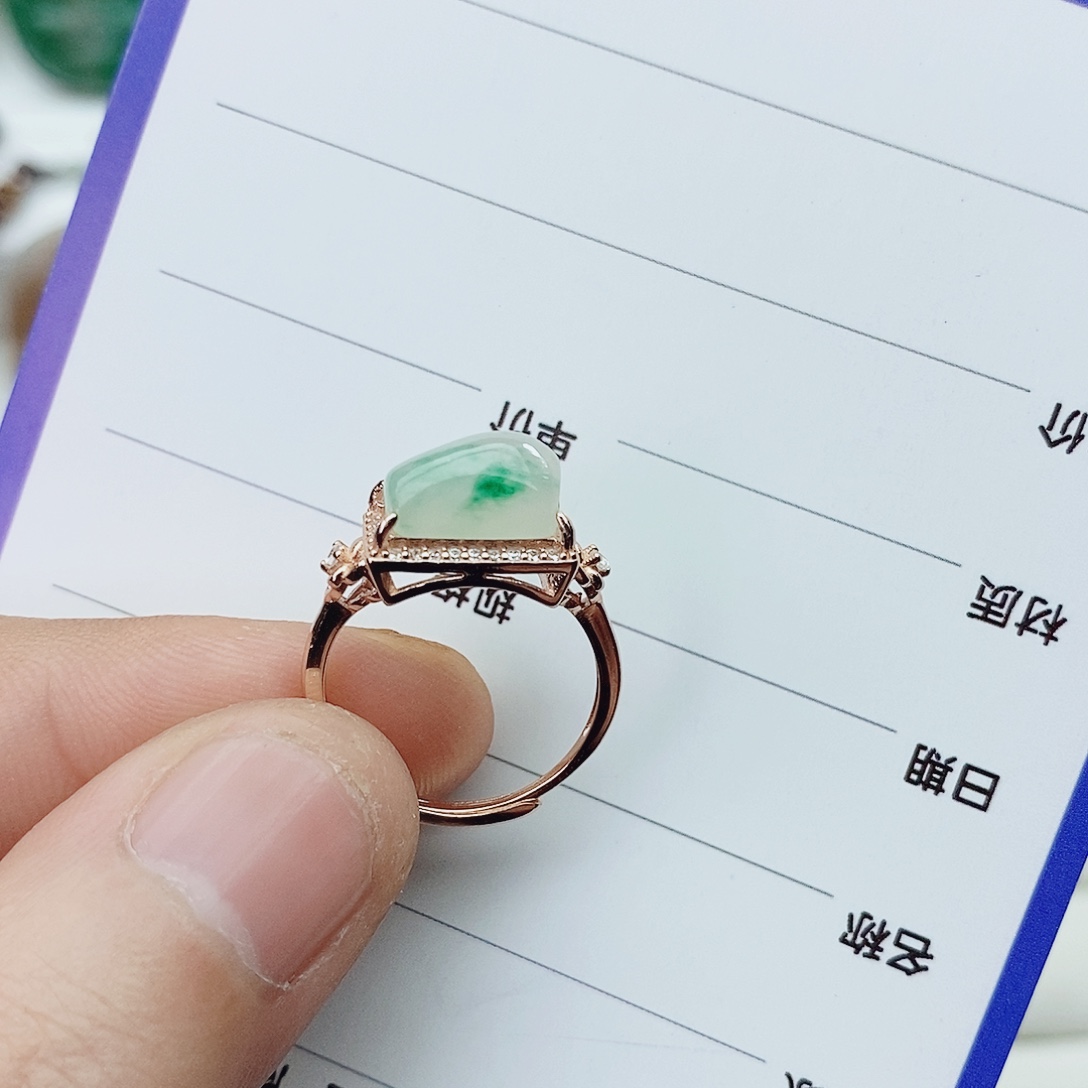 唐***生独山玉银S925镶嵌颈饰