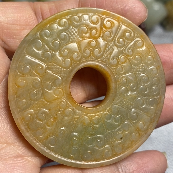 和田玉（糖玉）颈饰未镶嵌