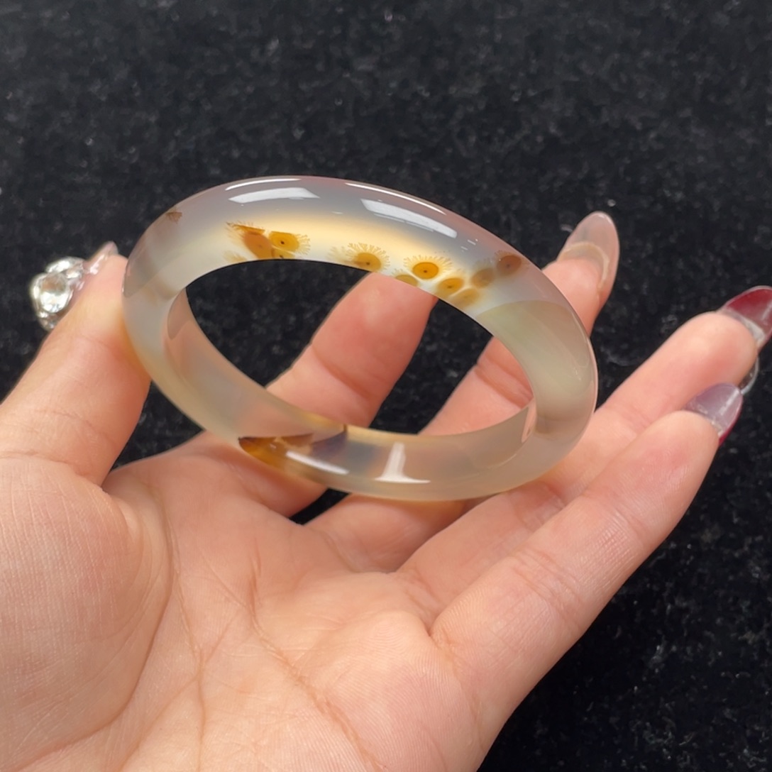 玛瑙/玉髓手镯未镶嵌