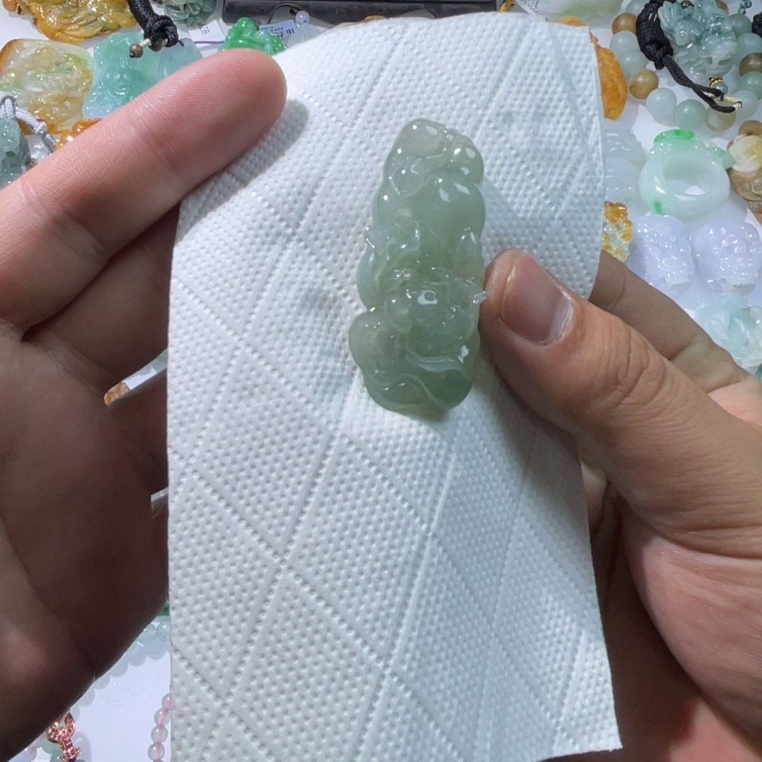 翡翠颈饰未镶嵌天然
