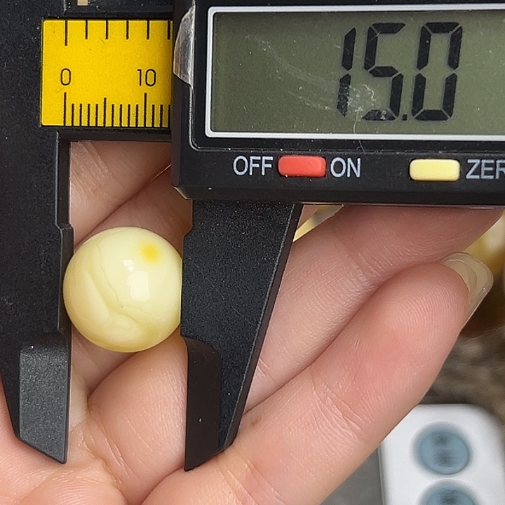 蜜蜡未镶嵌裸石蜜蜡388