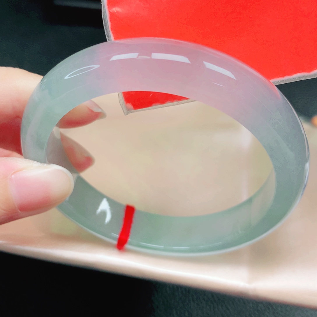 翡翠未镶嵌手镯57圈