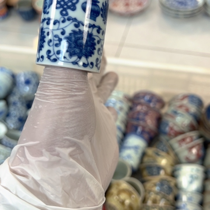 瓷片白青花缠枝扳指盖置