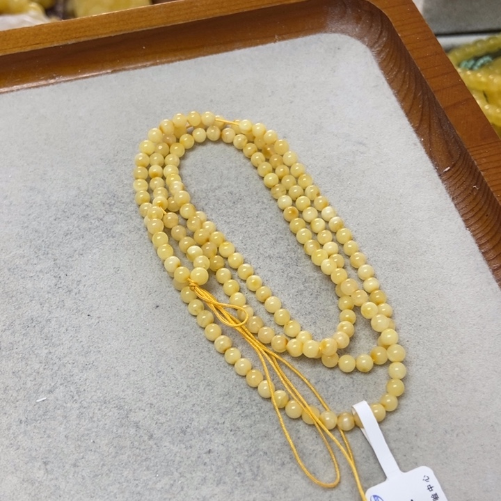 未镶嵌蜜蜡裸石多样性发货