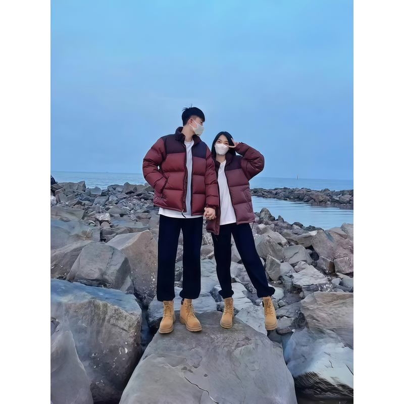 96版700蓬宽松加厚立领刺绣保暖户外连帽羽绒外套777