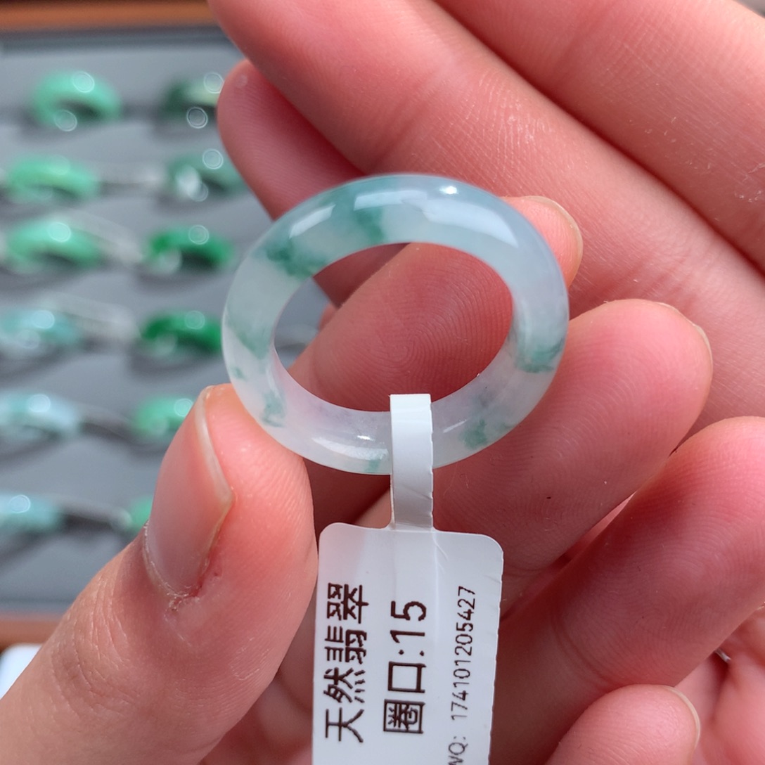 翡翠戒指未镶嵌天然