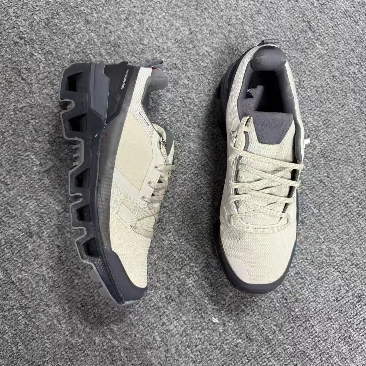 夏季透气轻便舒适简约时尚跑鞋休闲鞋 23