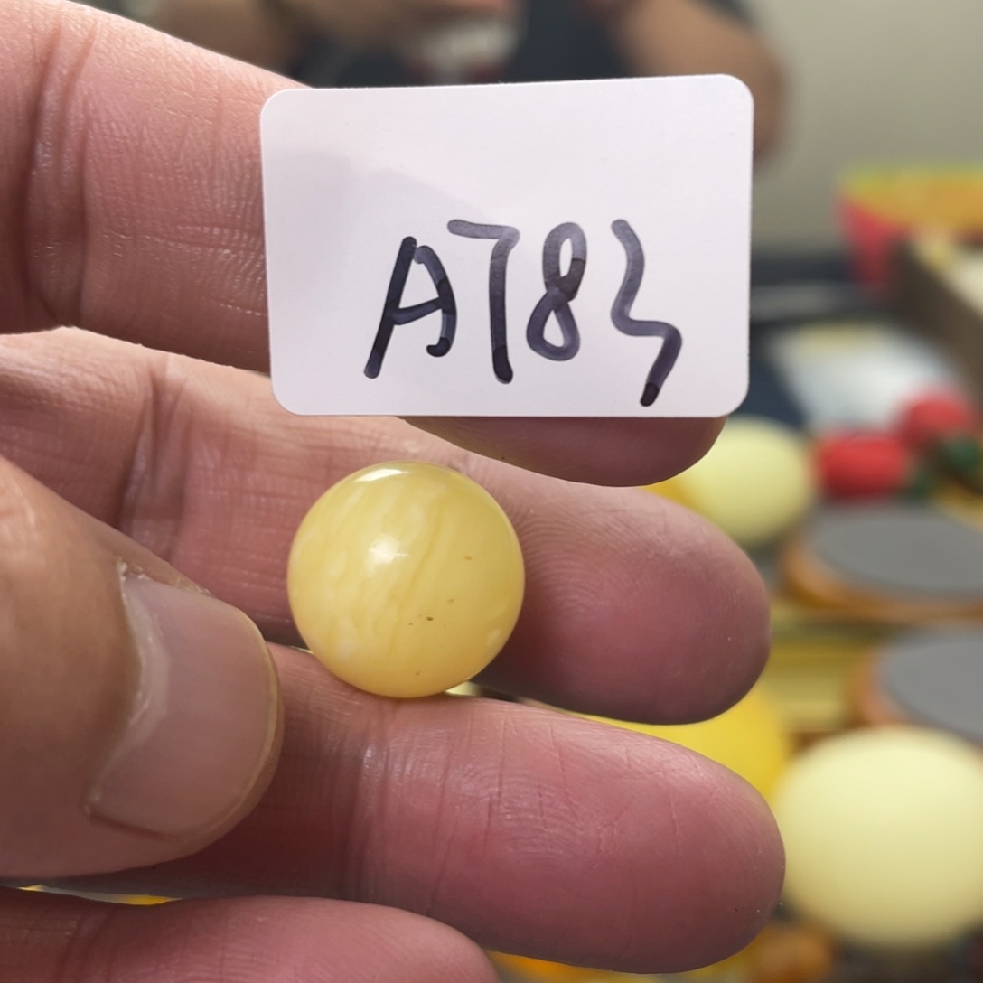 手链琥珀未镶嵌多样性发，发其中一件