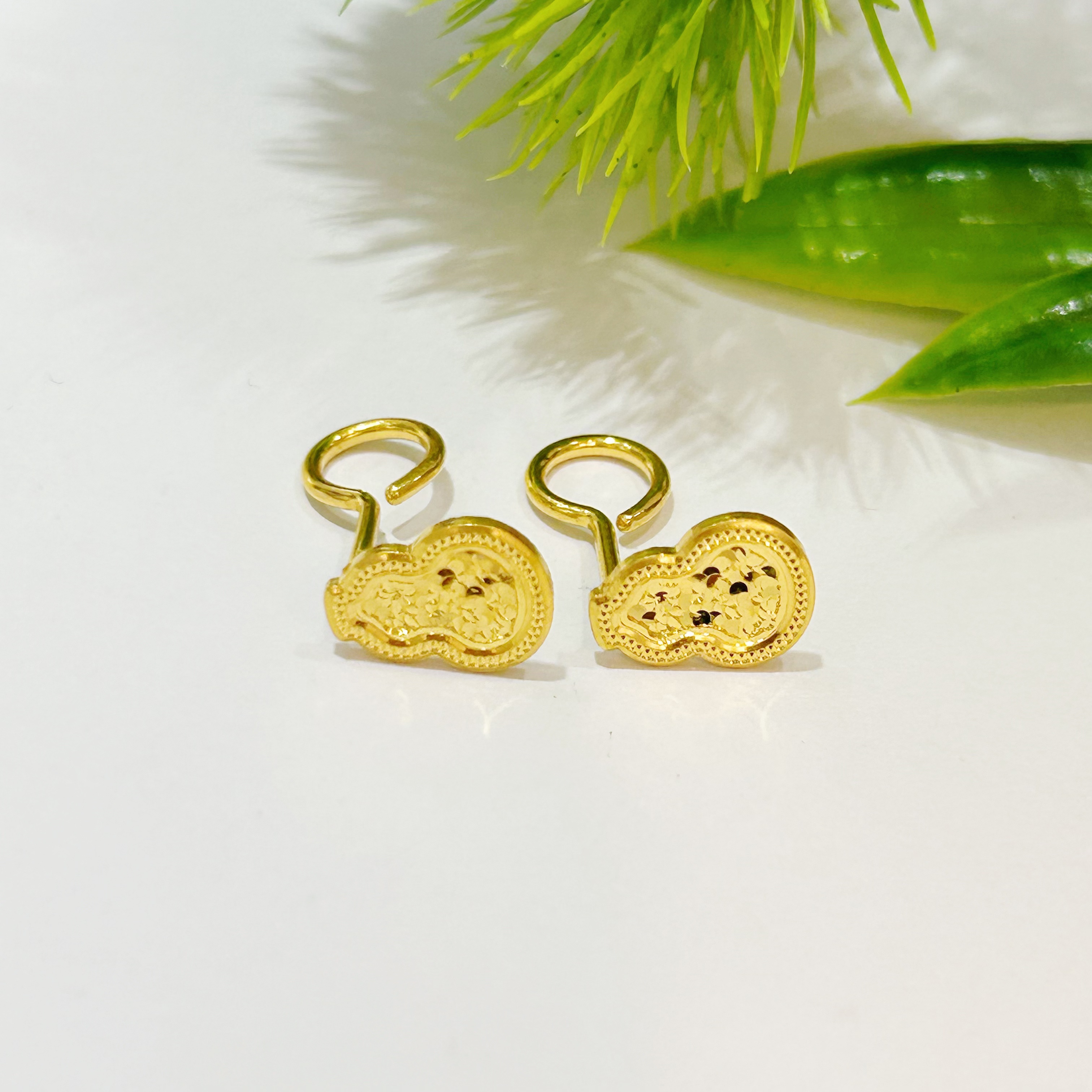 【富远黄金】足金碎碎冰葫芦弯针耳钉FYHRTY0003