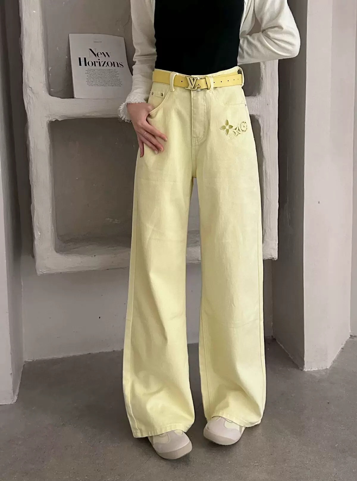 上新复古刺绣牛仔裤女