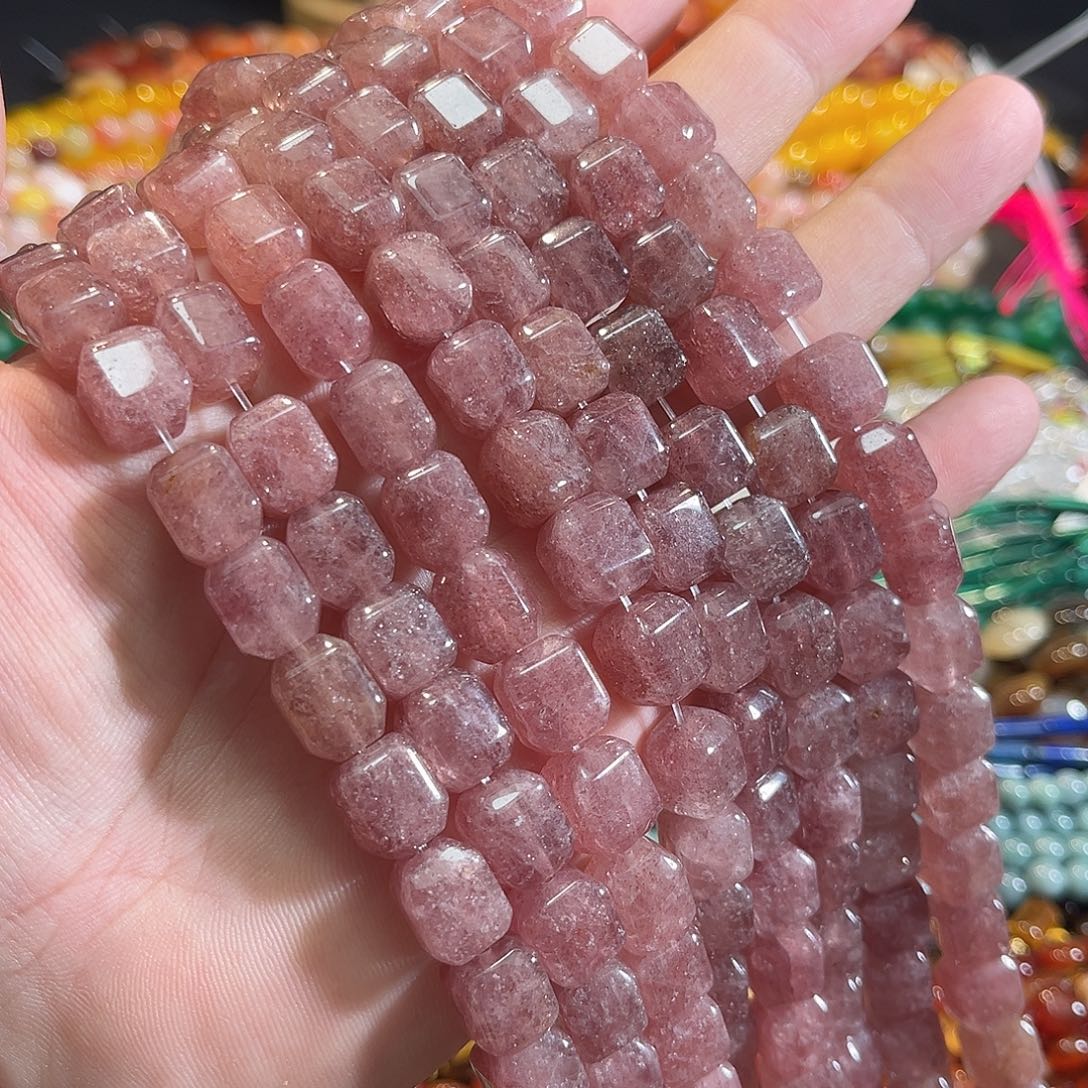 玛瑙/玉髓未镶嵌珠宝半成品草莓晶方糖一条10mm