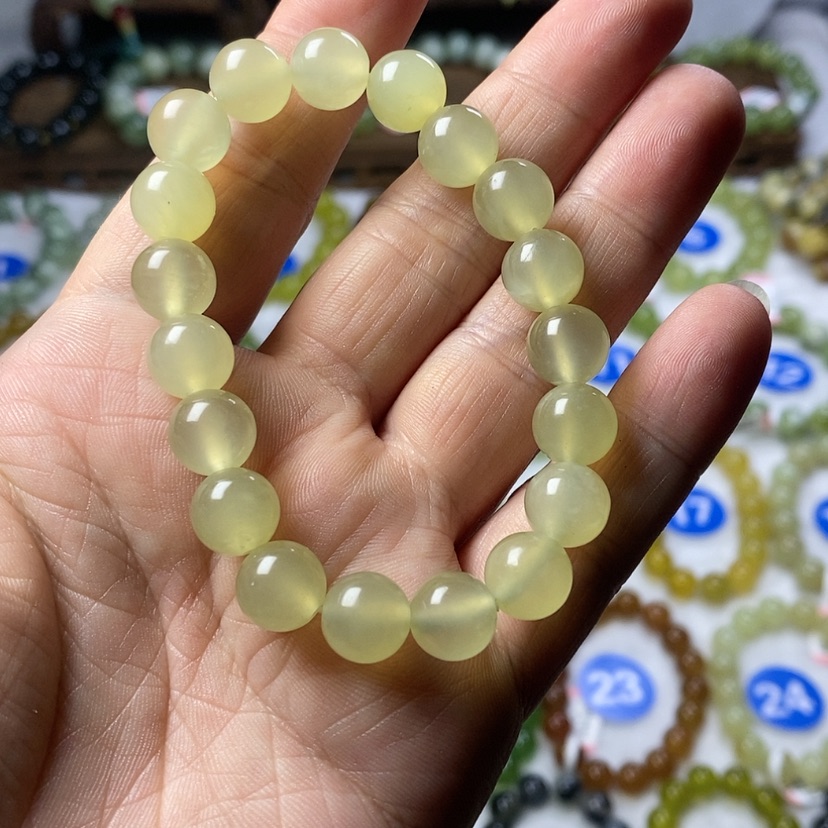 【闪购商品】蛇纹石玉手串未镶嵌卡10