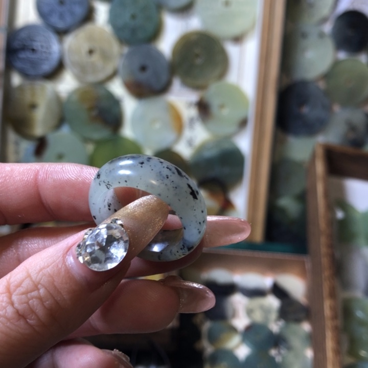 岫玉岫玉挂件未镶嵌
