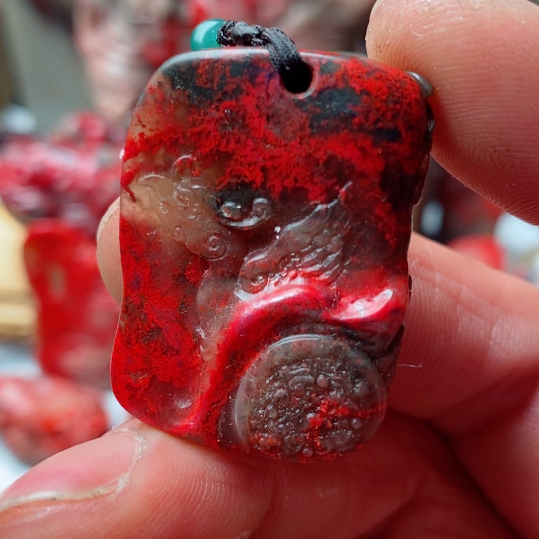 昌化鸡血石昌化鸡血石挂件