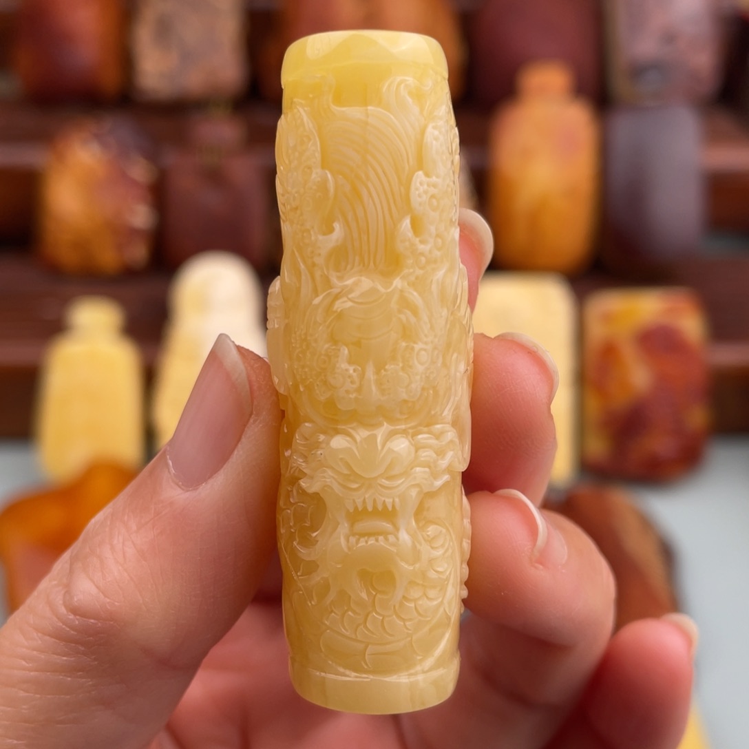 定制琥珀未镶嵌蜜蜡龙柱