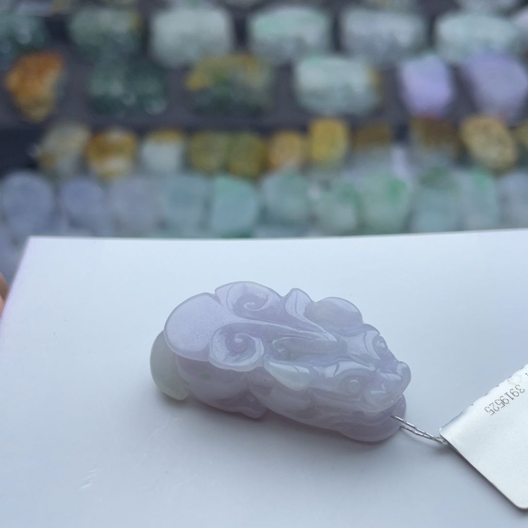 翡翠颈饰未镶嵌貔貅