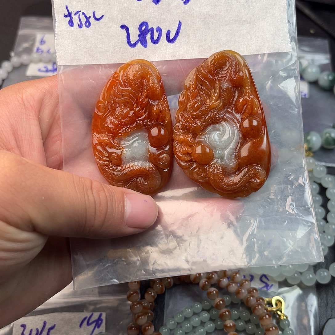 定制翡翠未镶嵌翡翠