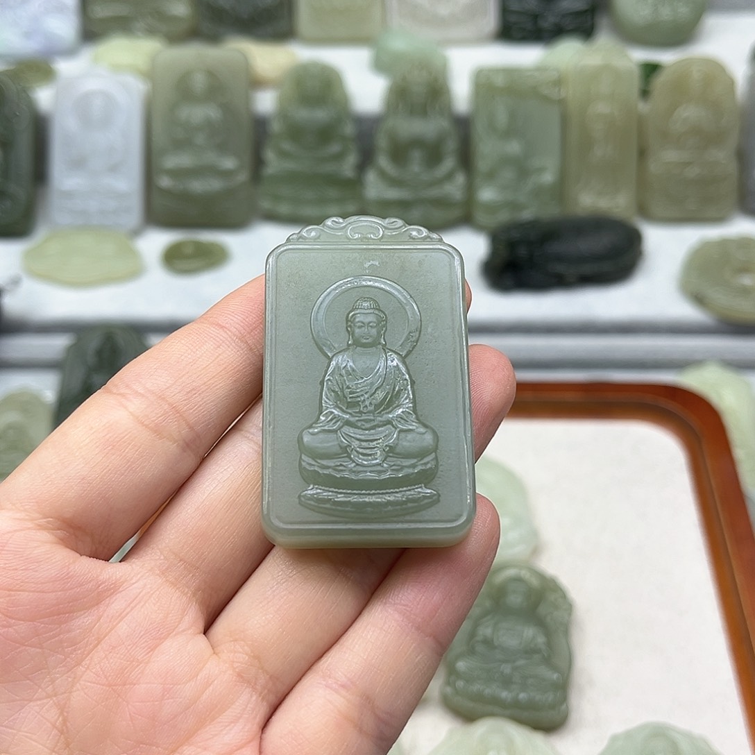 和田玉颈饰未镶嵌大日如来 生肖羊 猴守护神 本命佛