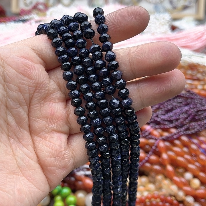 玛瑙/玉髓珠宝半成品未镶嵌一条6mm左右蓝砂石刻面算盘