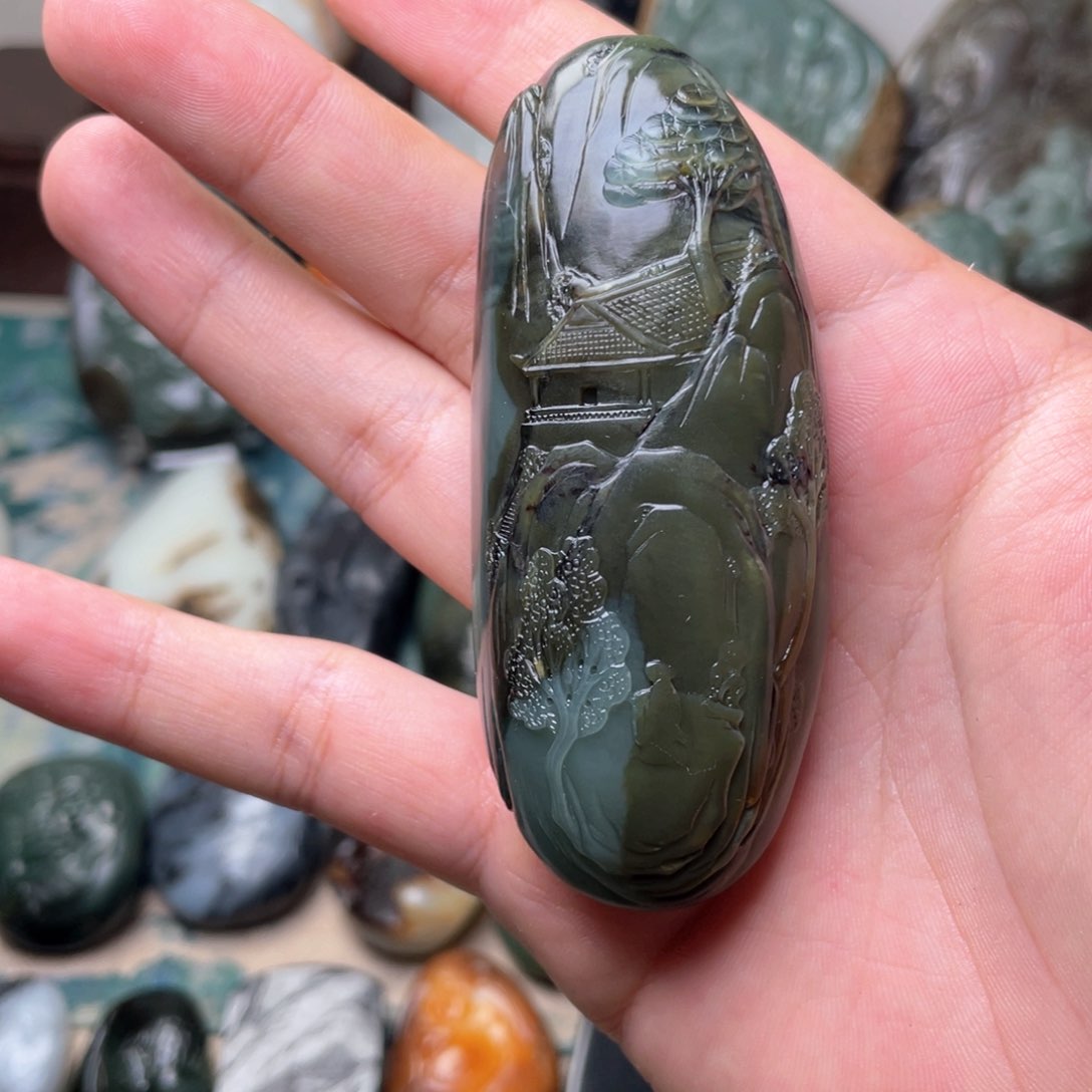 和田玉未镶嵌挂件山水