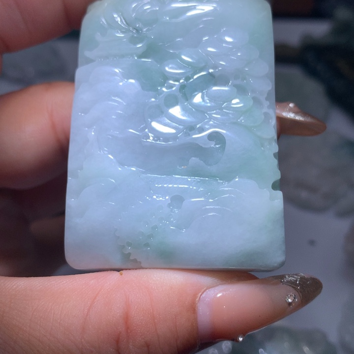 翡翠未镶嵌颈饰保真天然A货翡翠