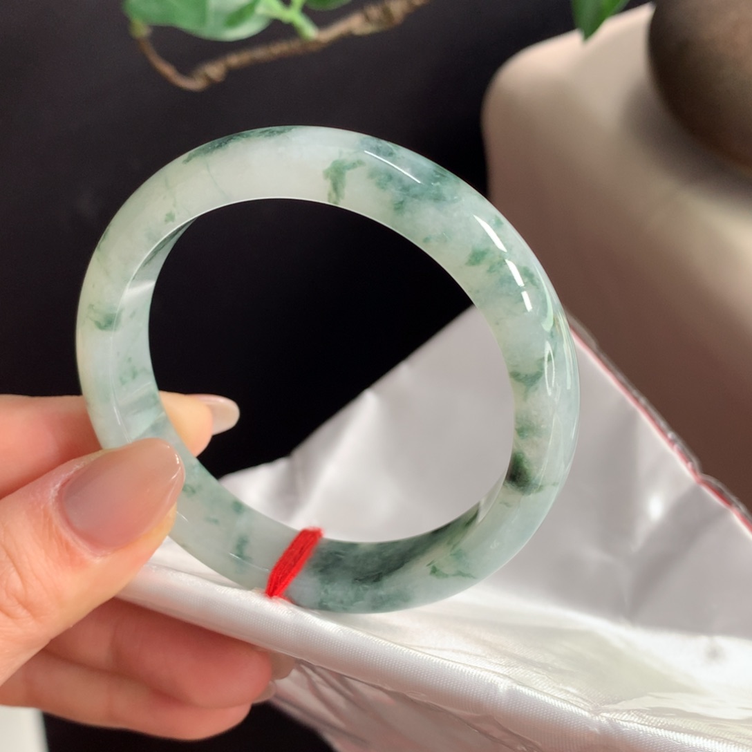 翡翠手镯未镶嵌(12号)