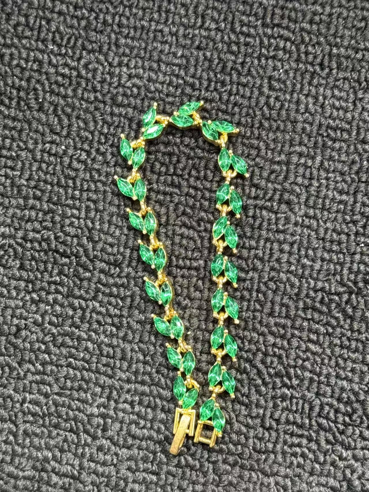 1097    精美手链