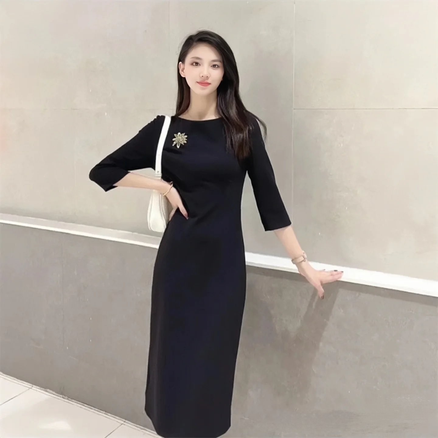 GIRDEAR/哥弟冬季新款爆款洋气修身优雅开叉连衣裙后妈裙1500284