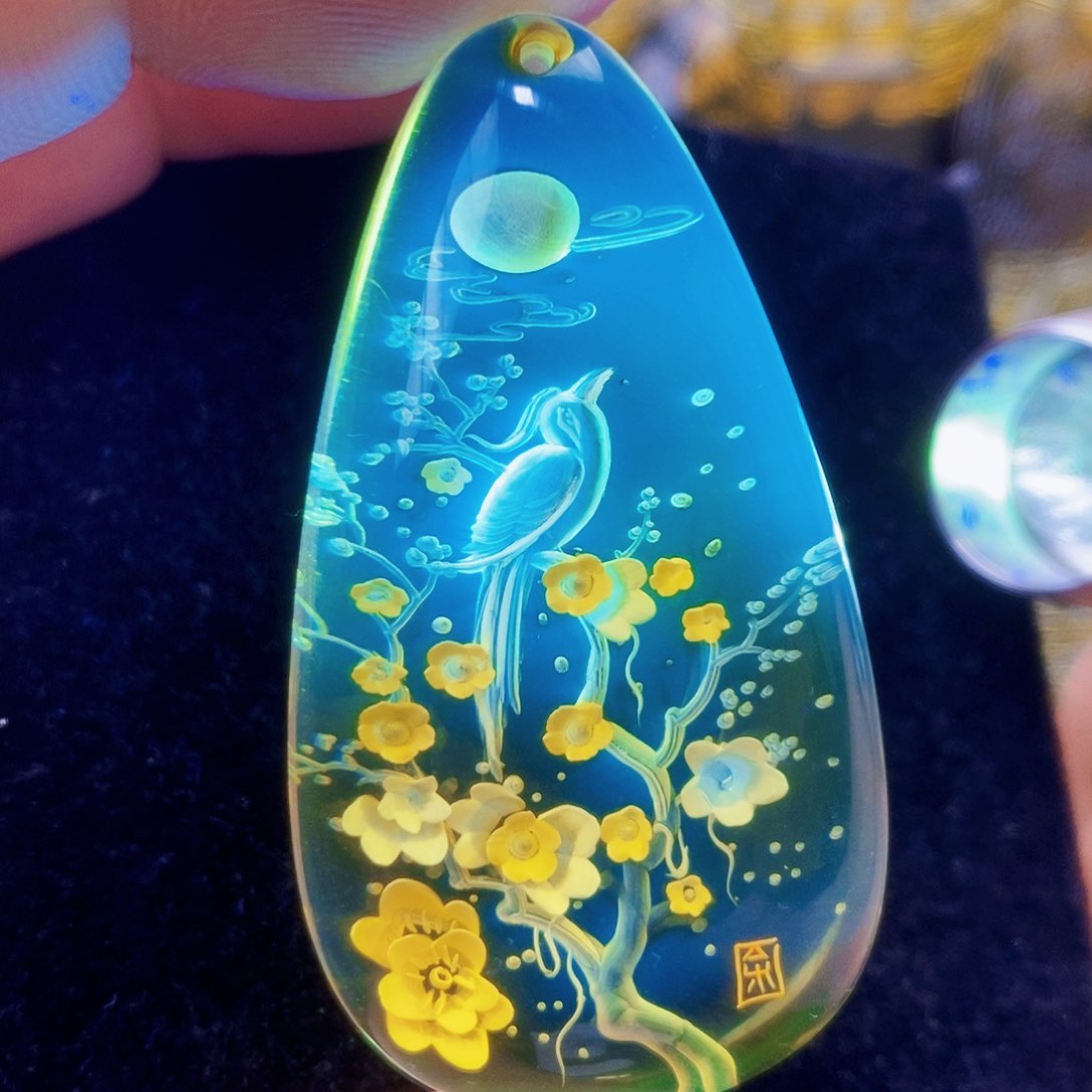 【闪购商品】金珀颈饰未镶嵌琥珀阴雕