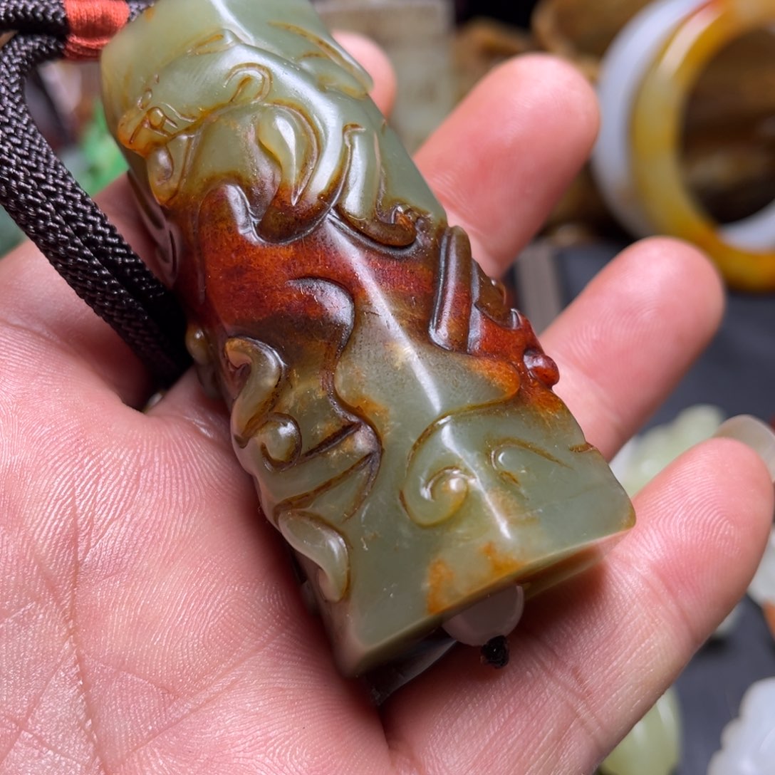 和田玉挂件未镶嵌花**景