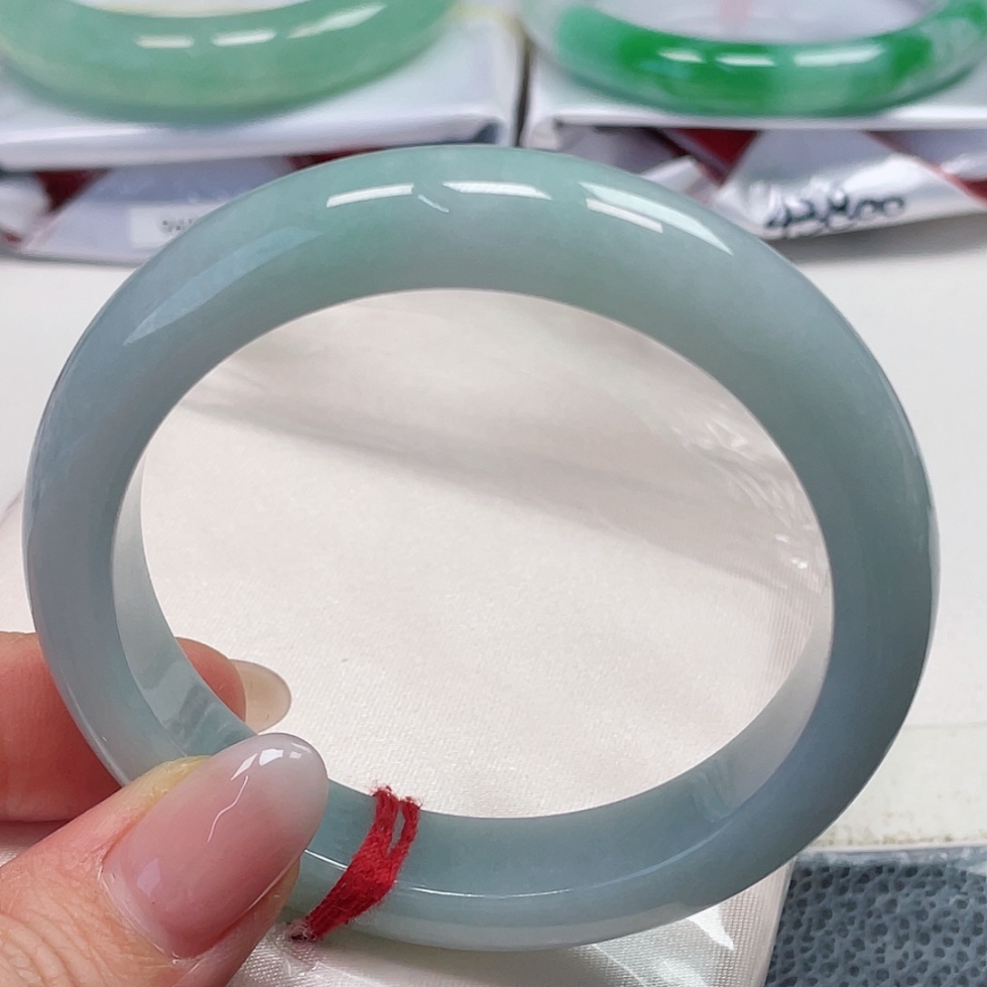 翡翠未镶嵌手镯缅甸翡翠