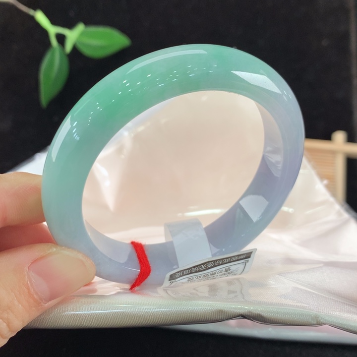 翡翠手镯未镶嵌111/2397