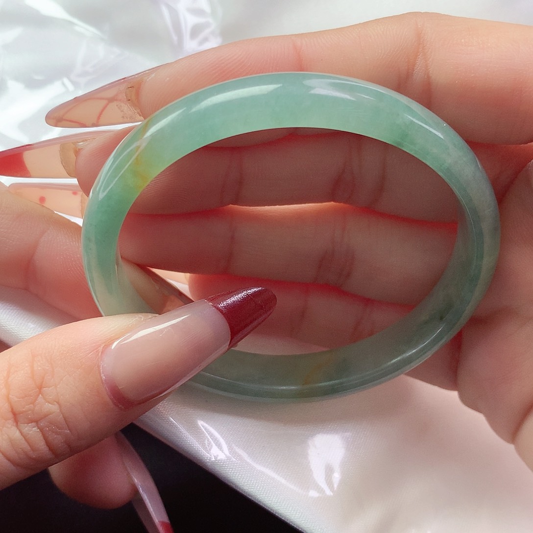 【闪购商品】翡翠手镯未镶嵌贵妃a 2