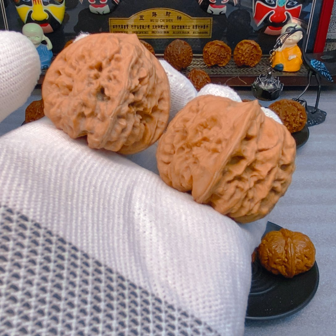 文玩核桃吊坠平谷凹底 