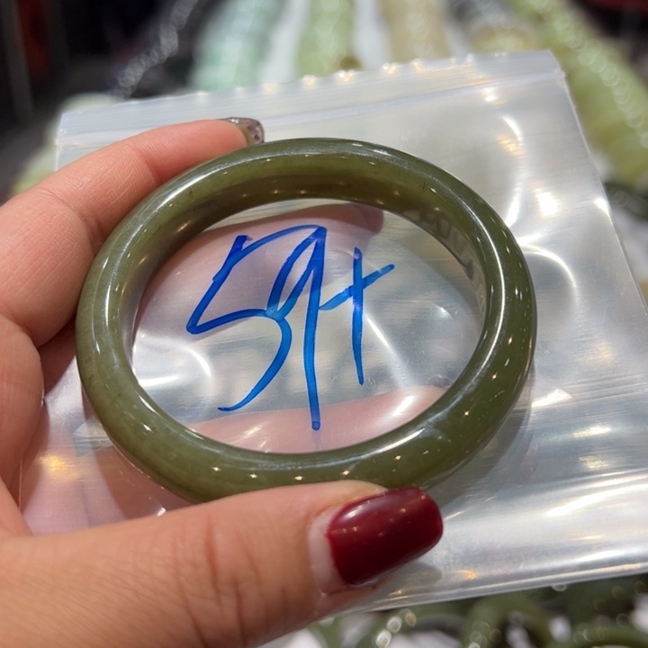 和田玉（糖玉）手镯未镶嵌