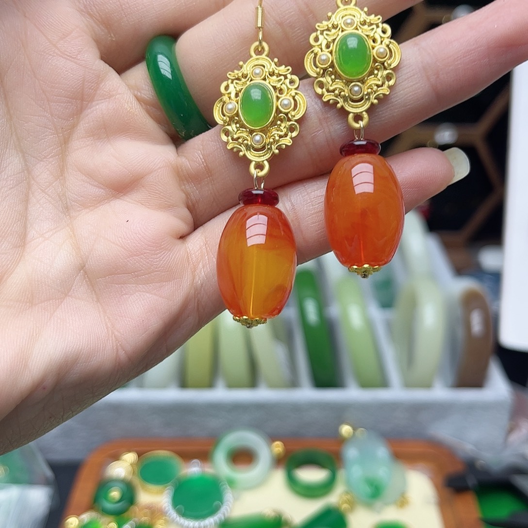 翡翠未镶嵌耳饰圆