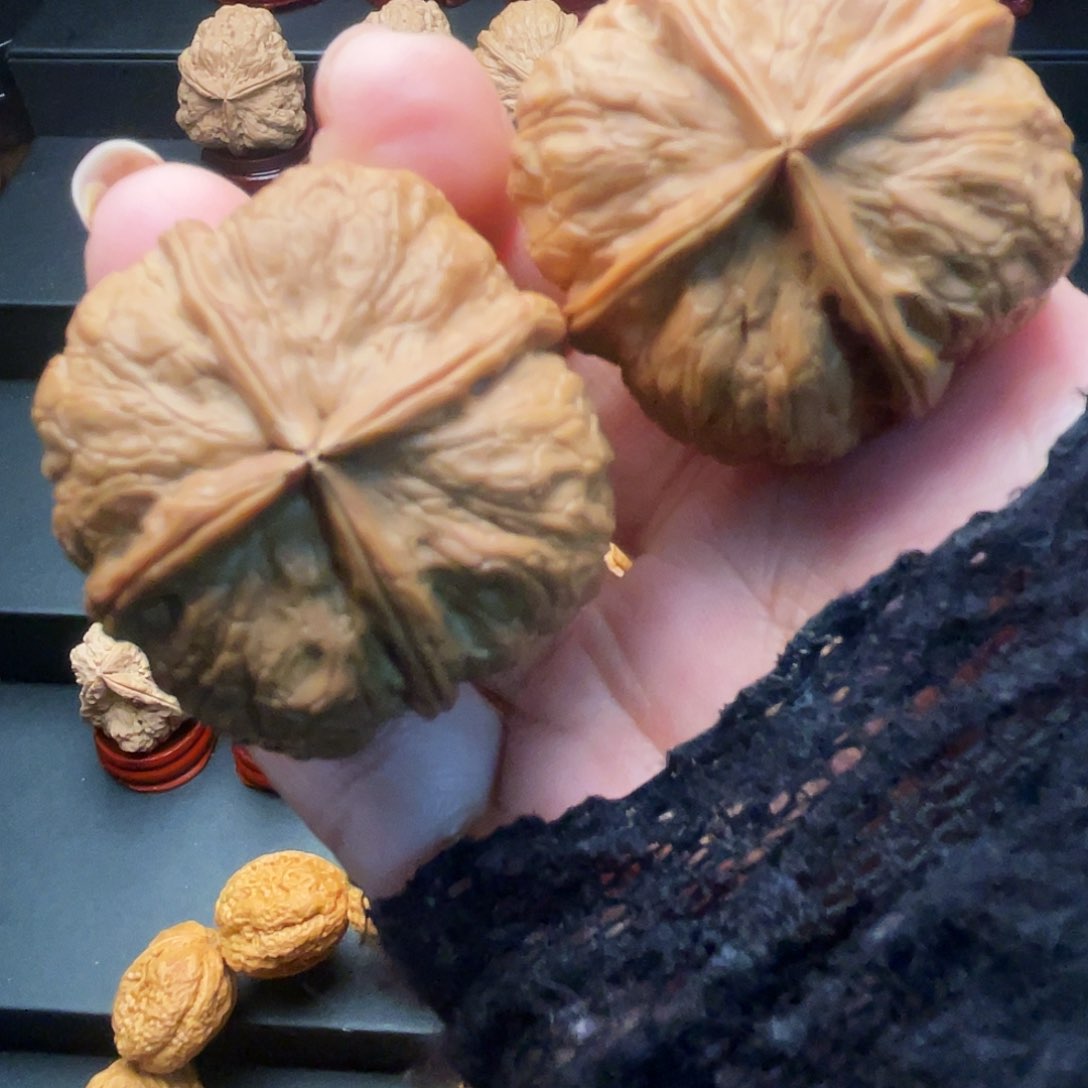 文玩核桃把件金炸四……