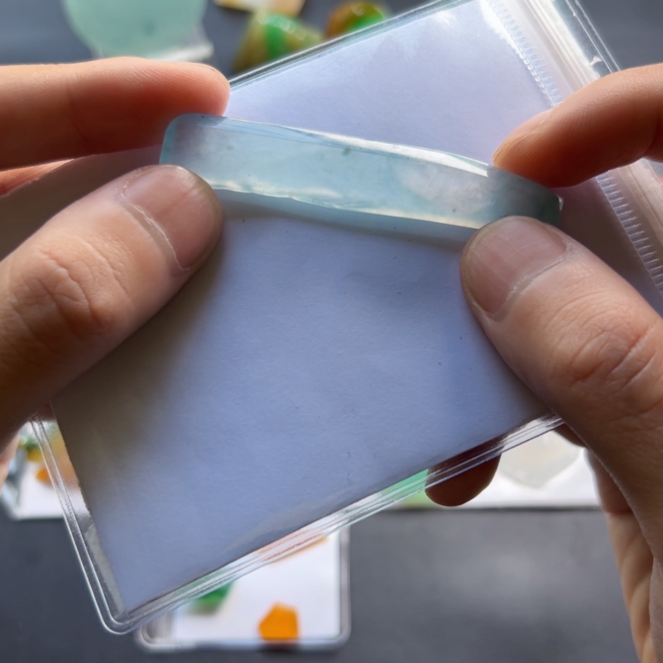 【闪购商品】定制翡翠未镶嵌冰种冰蓝底随形吊坠