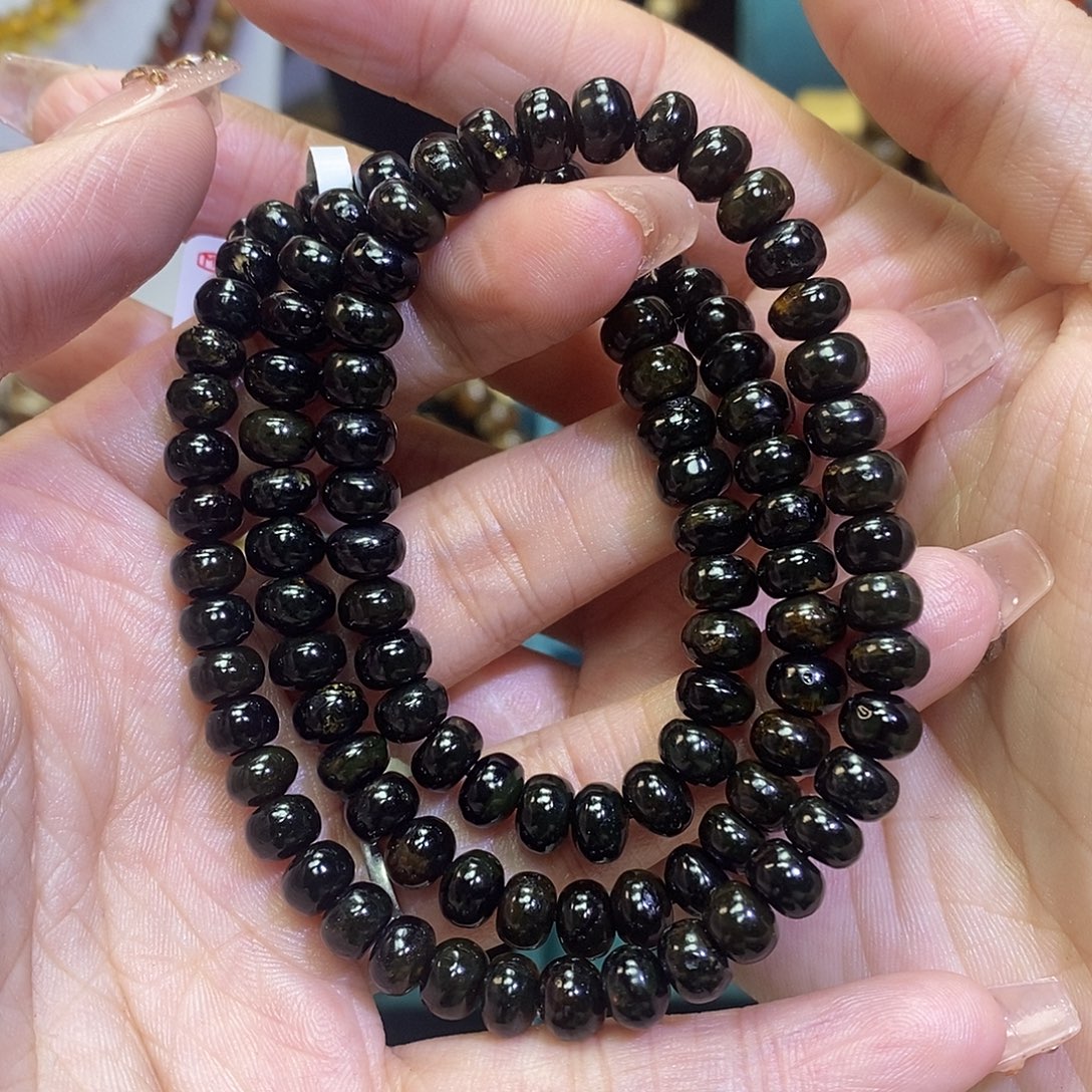 琥珀未镶嵌裸石6m翳珀