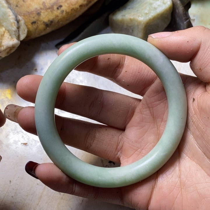 透闪石质玉珠宝半成品未镶嵌